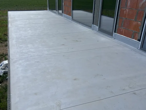 Taras Gniezno 2026 — membrana TPO 2 mm, system Renoplast, ~40 m², nowy dom jednorodzinny