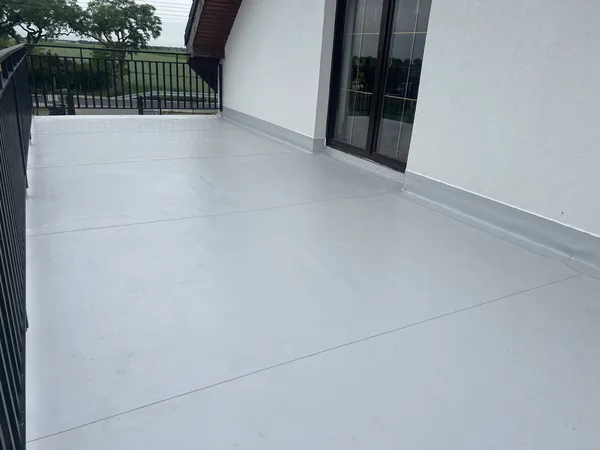 Taras Poznań — membrana PCV 1,5 mm, ~35 m², dom jednorodzinny